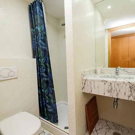 B19 - Marina Bay Apartment *