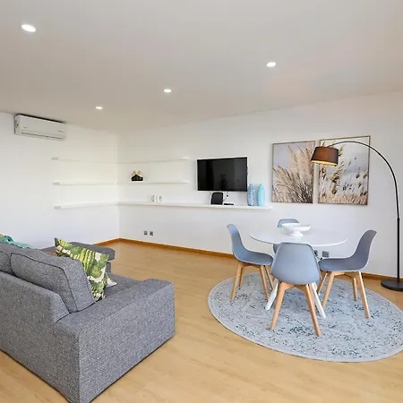 B19 - Marina Bay Apartment *