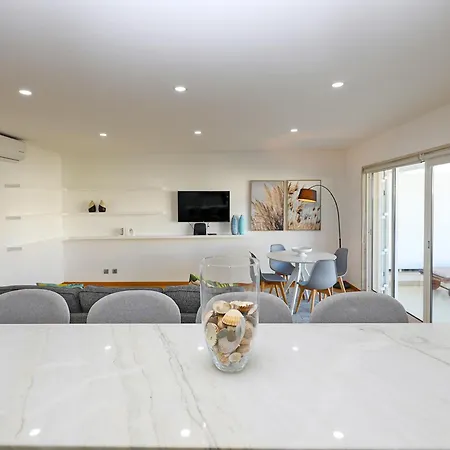 B19 - Marina Bay Apartment Lagos