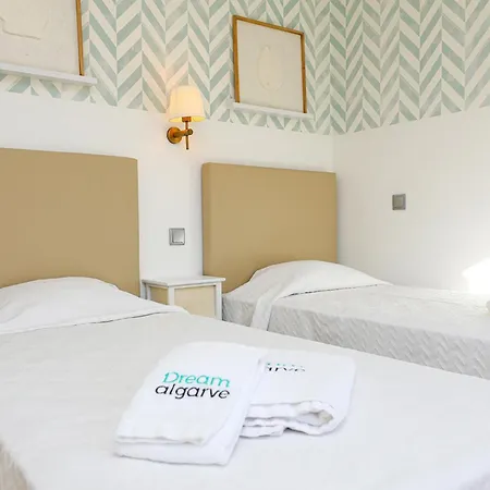 B19 - Marina Club * Lagos